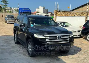 Toyota Land Cruiser 2022 Black