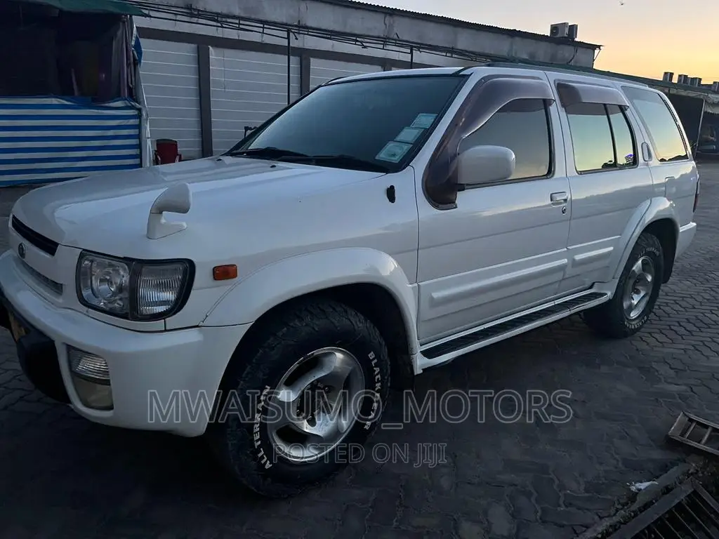 Nissan Terrano 1998 White