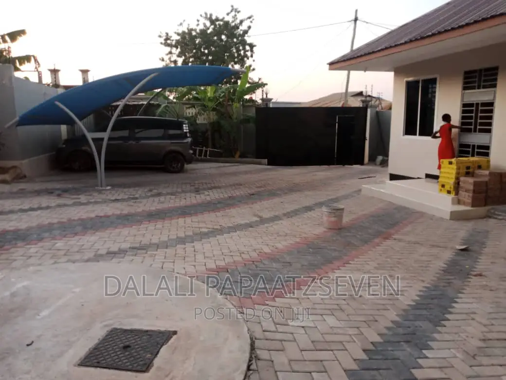 1bdrm Apartment in Dalalipapaatzseven, Kinondoni for rent