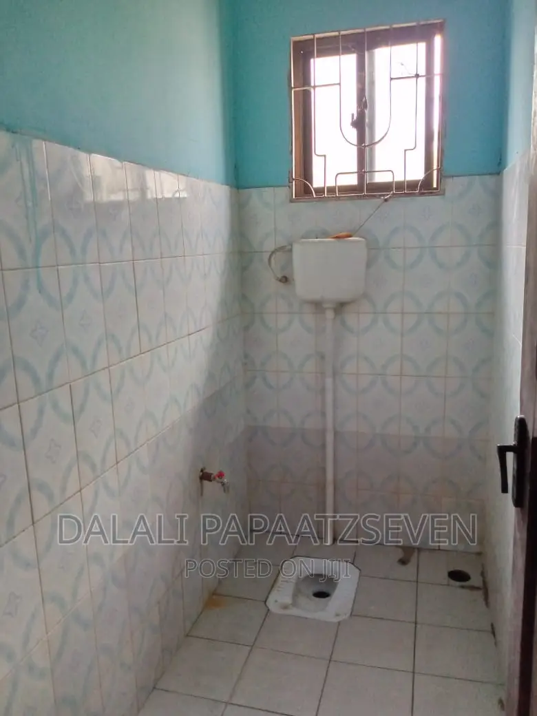 1bdrm Apartment in Dalalipapaatzseven, Kinondoni for rent