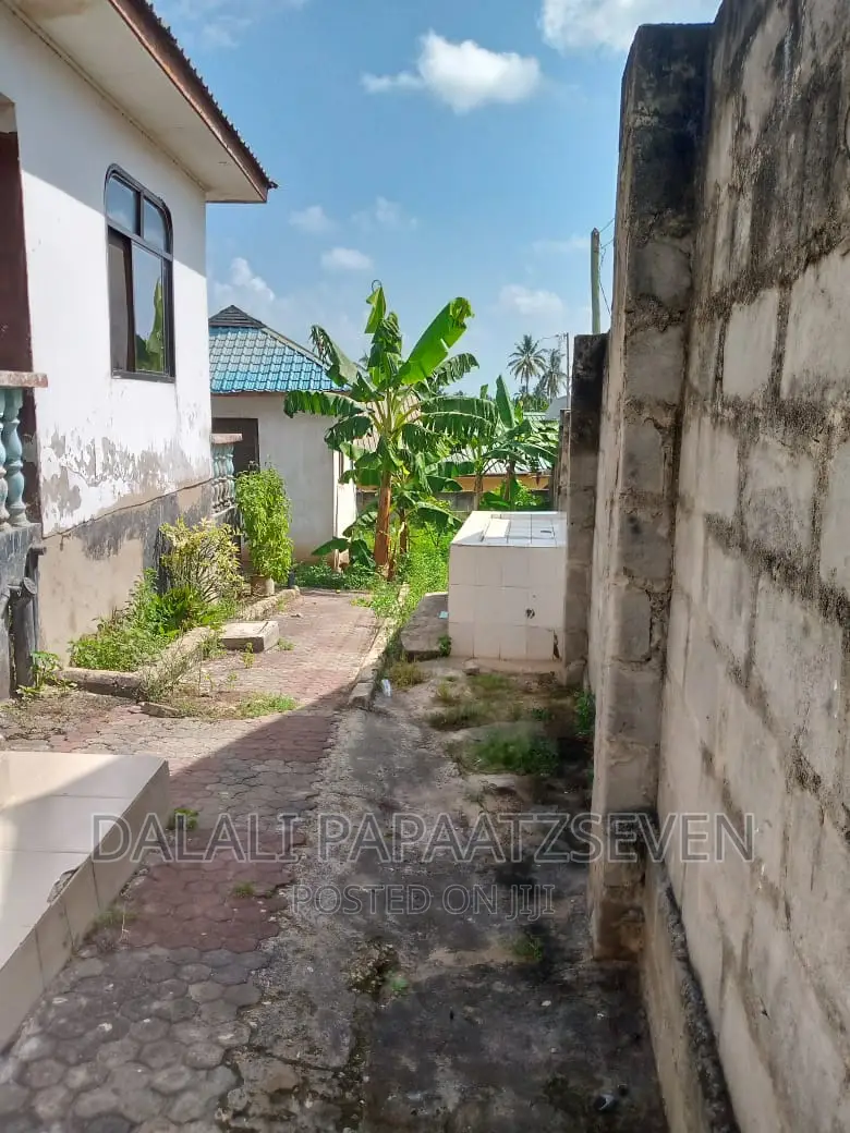 1bdrm Apartment in Dalalipapaatzseven, Kinondoni for rent