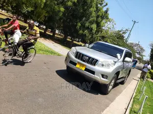 Toyota Land Cruiser Prado 2010 White