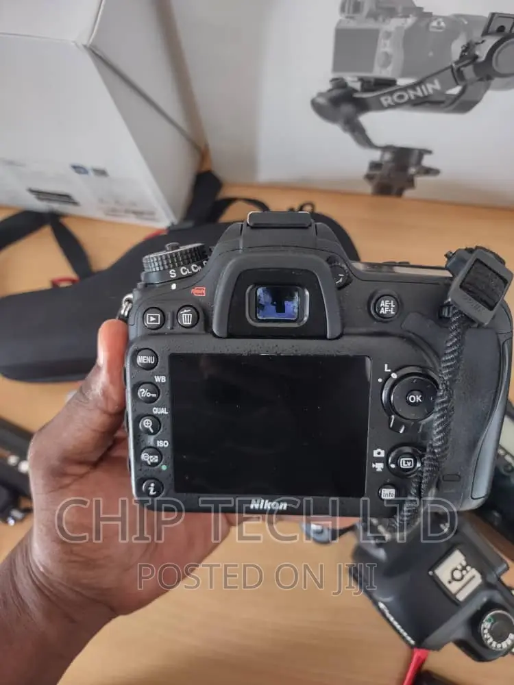 Nikon D7200