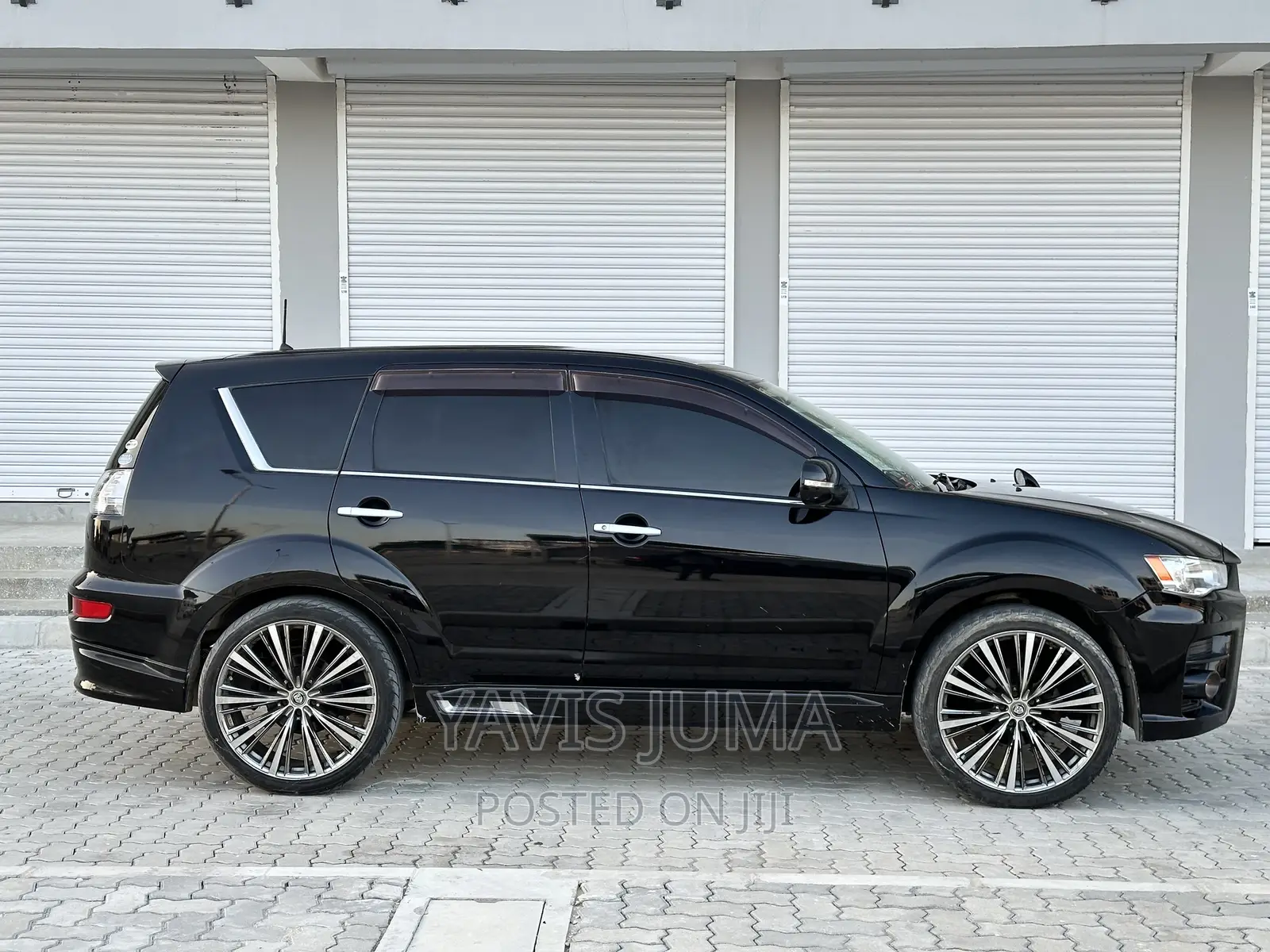 Mitsubishi Outlander 2011 Black