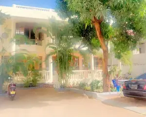 5bdrm House in Msasani Beach for sale