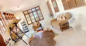 5bdrm House in Msasani Beach for sale