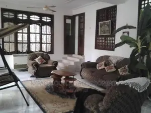 5bdrm House in Msasani Beach for sale