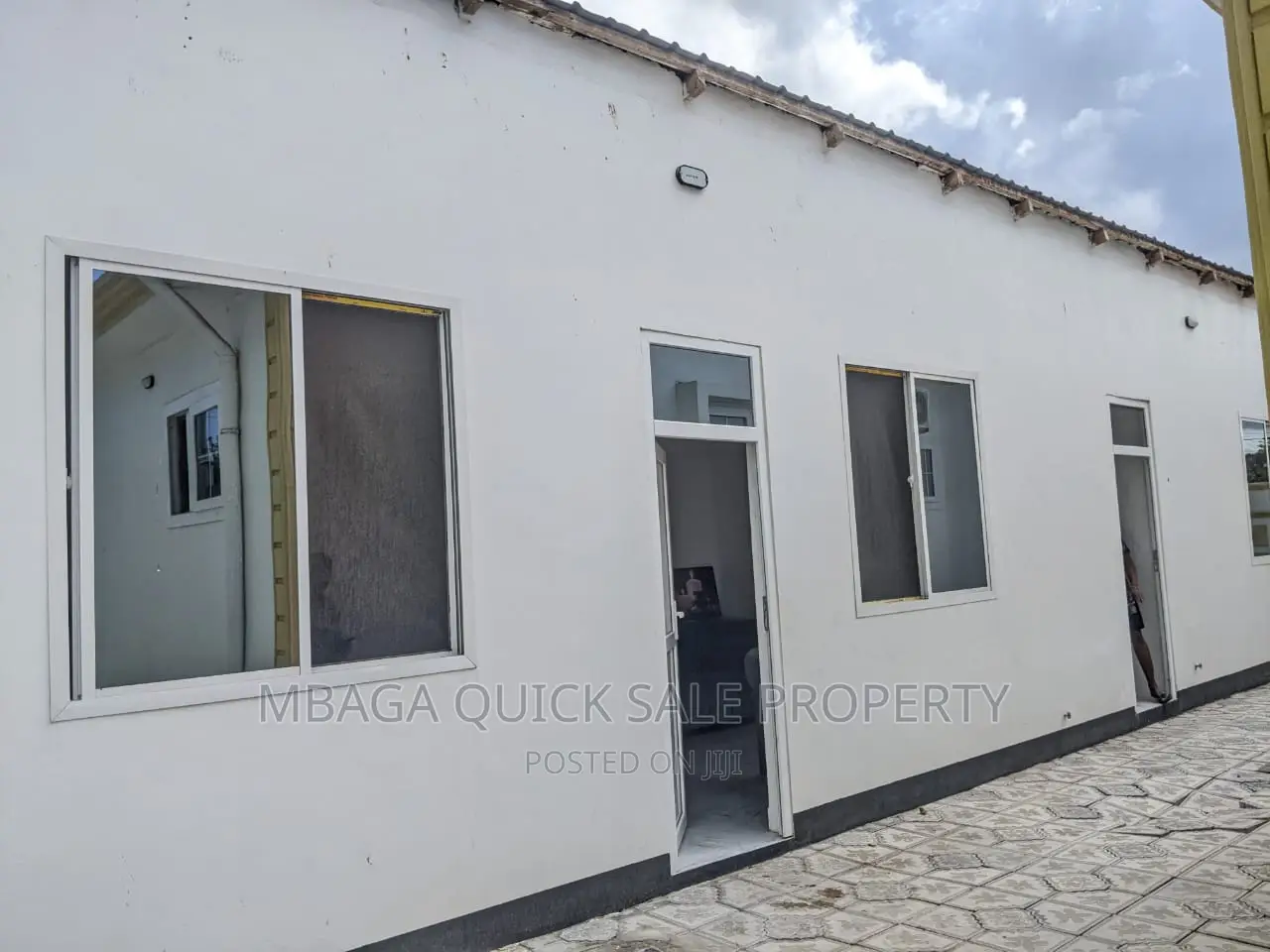 3bdrm Apartment in Mbezi Beach Shoppers for rent
