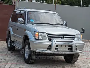 Toyota Land Cruiser Prado 2000 Silver