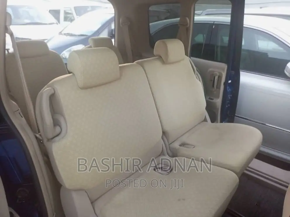 Toyota Sienta 1.5 FWD 2008 Blue
