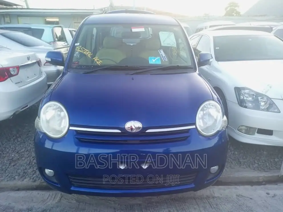 Toyota Sienta 1.5 FWD 2008 Blue