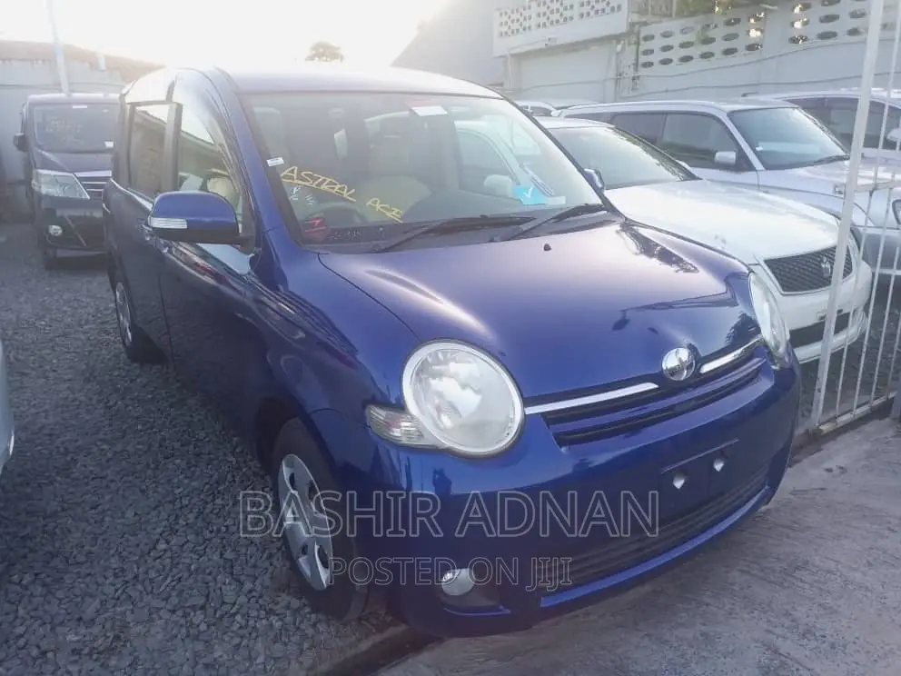 Toyota Sienta 1.5 FWD 2008 Blue