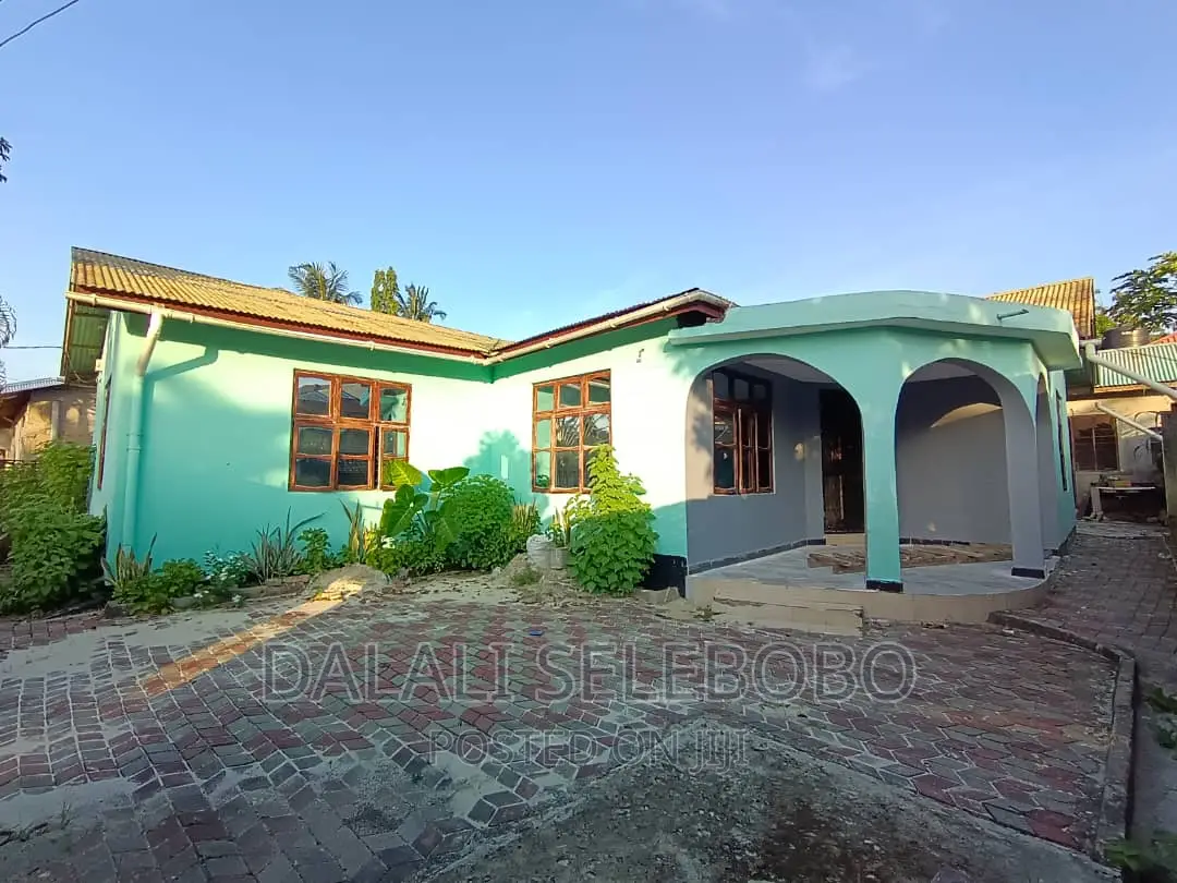 3bdrm Bungalow in Kimara Suka for rent