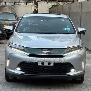 Toyota Harrier 2017 Silver