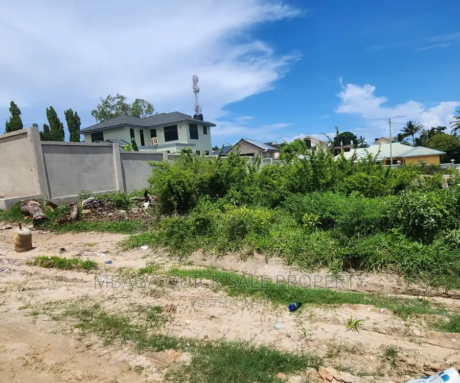 Plot Inauzwa Ipo Madale Kontena