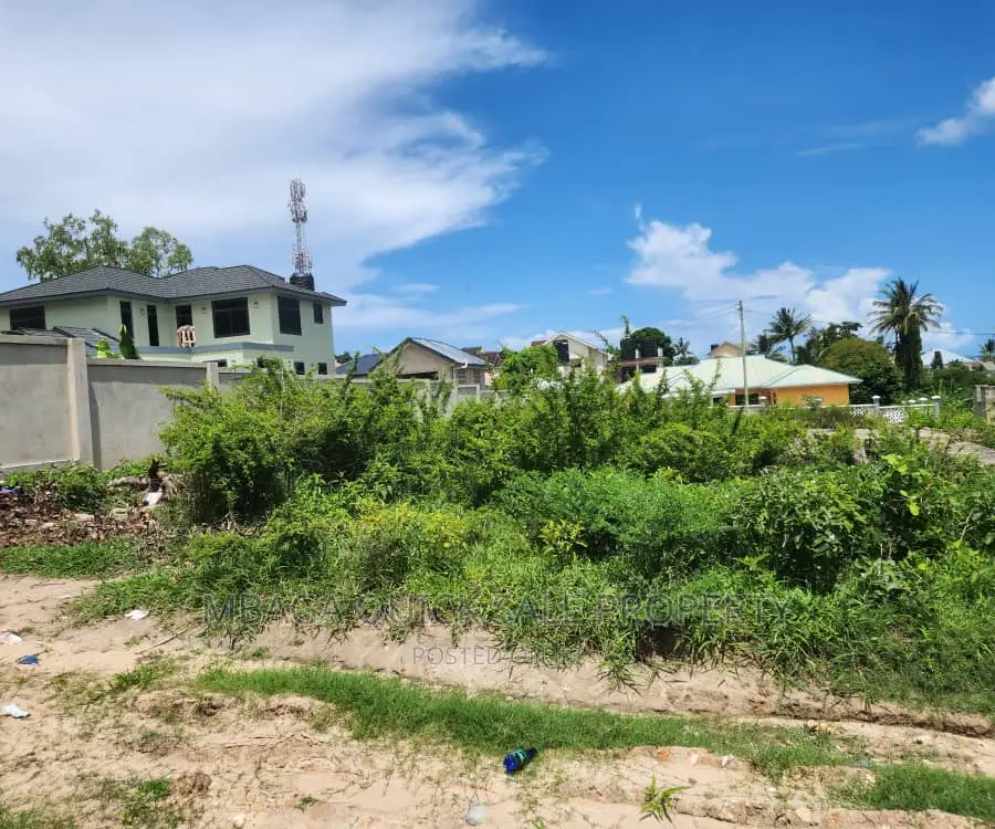 Plot Inauzwa Ipo Madale Kontena