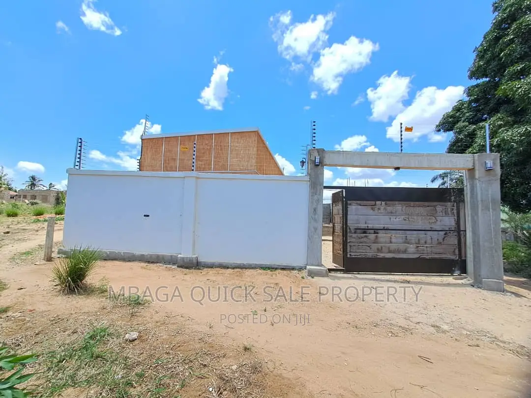 3bdrm House in Tegeta Junction, Bunju for sale