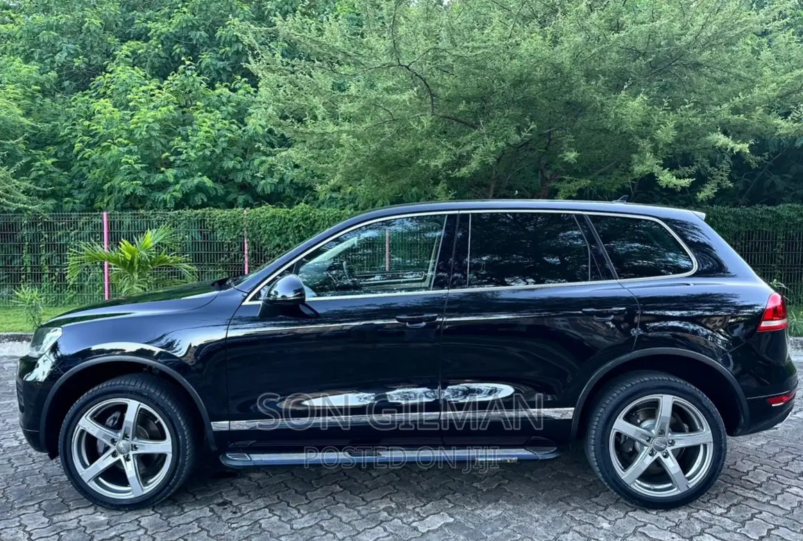 Volkswagen Touareg 2013 Black
