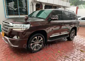 Toyota Land Cruiser Prado 2014 Red