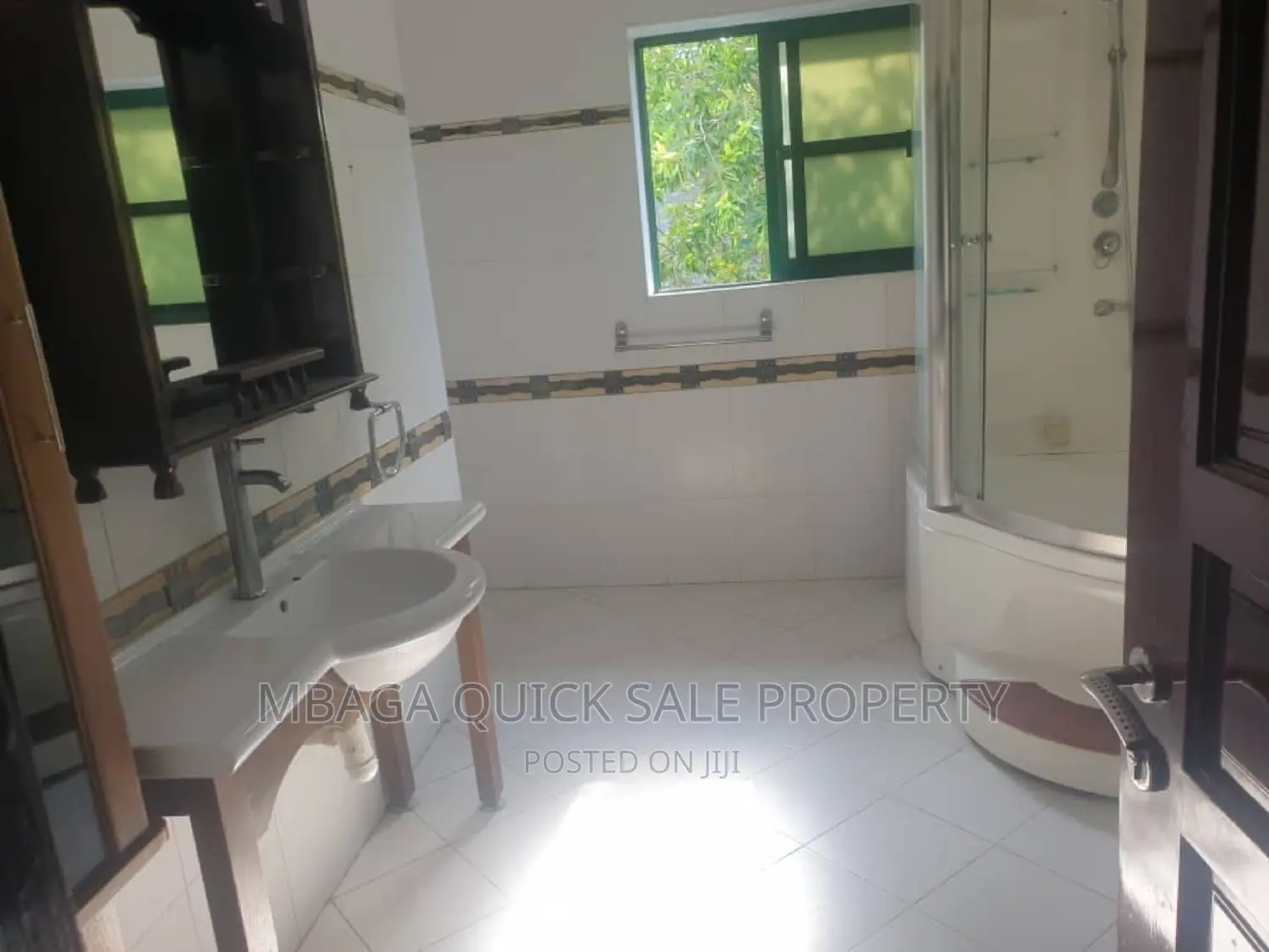 5bdrm House in Mikocheni Shopaz for rent