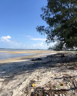 3bdrm House in Beach House  For for sale