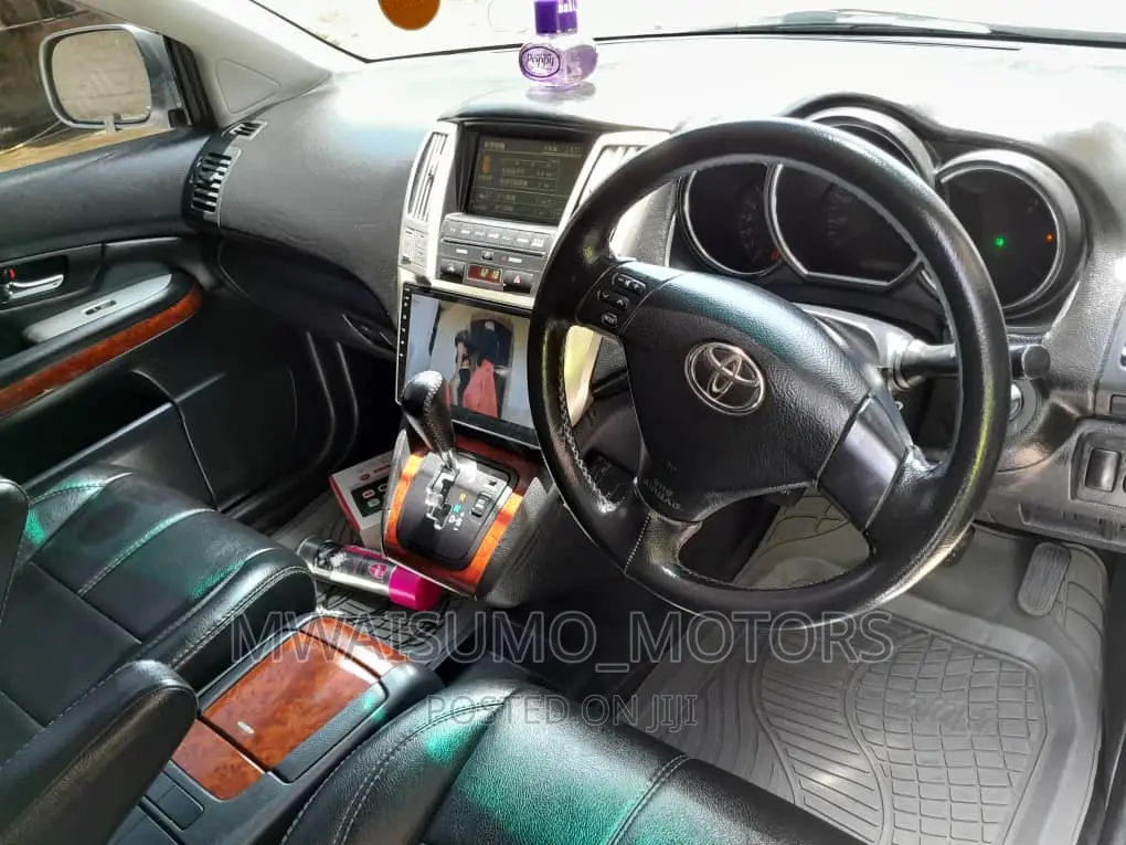 Toyota Harrier 2003 Silver