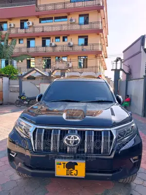 Toyota Land Cruiser Prado 2017 Black