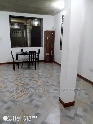 6bdrm Duplex in Goba for sale