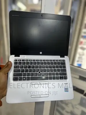 Laptop HP EliteBook 820 G3 8GB Intel Core I5 SSD 256GB