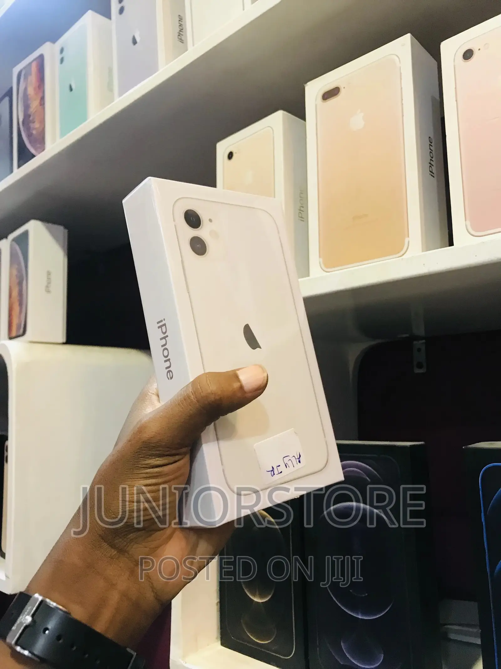 New Apple iPhone 11 128 GB White
