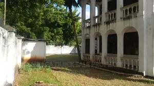 10bdrm House in Masaki for rent