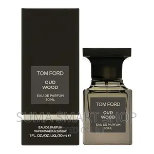 TOM FORD Oud Wood Perfume .