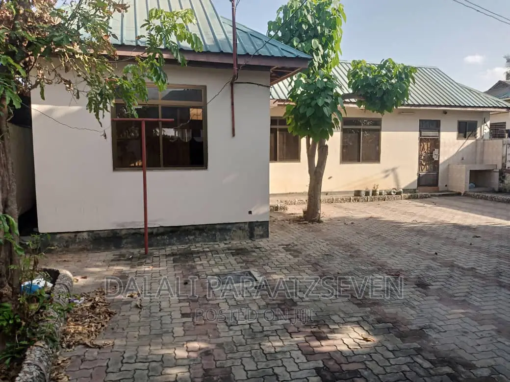 2bdrm House in Dalalipapaatzseven, Kinondoni for rent