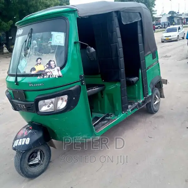 TVS King Deluxe Plus iTouch Start 2023 Green