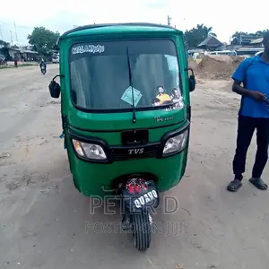 TVS King Deluxe Plus iTouch Start 2023 Green