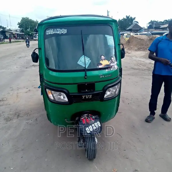TVS King Deluxe Plus iTouch Start 2023 Green
