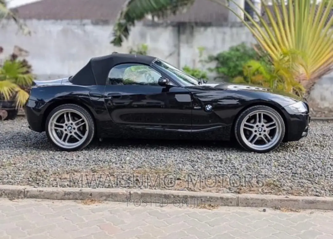 BMW Z4 2004 Black