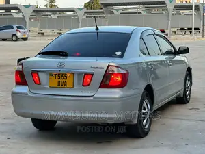 Toyota Premio 2004