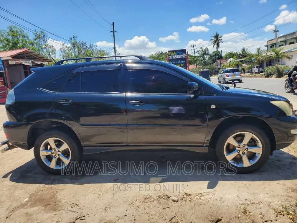 Toyota Harrier 2004 Black