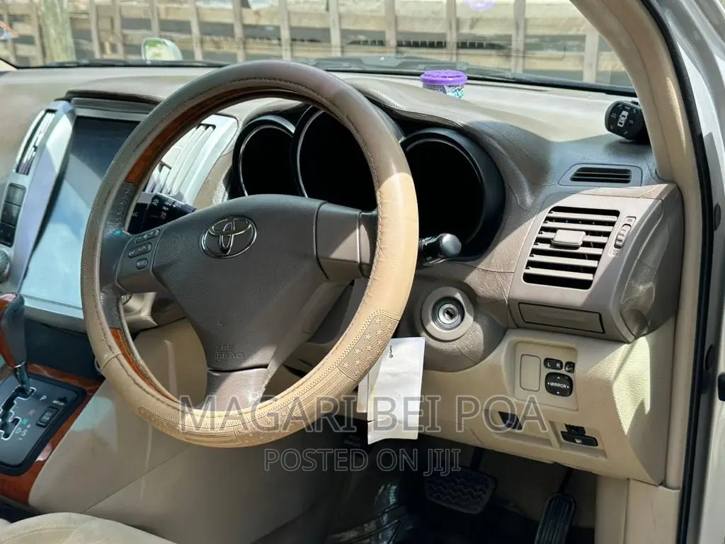 Toyota Harrier 2005 Silver