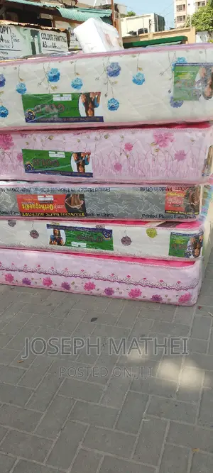 Godoro Zuliisho Za Wenye Kusumbuliwa Na Mgongo