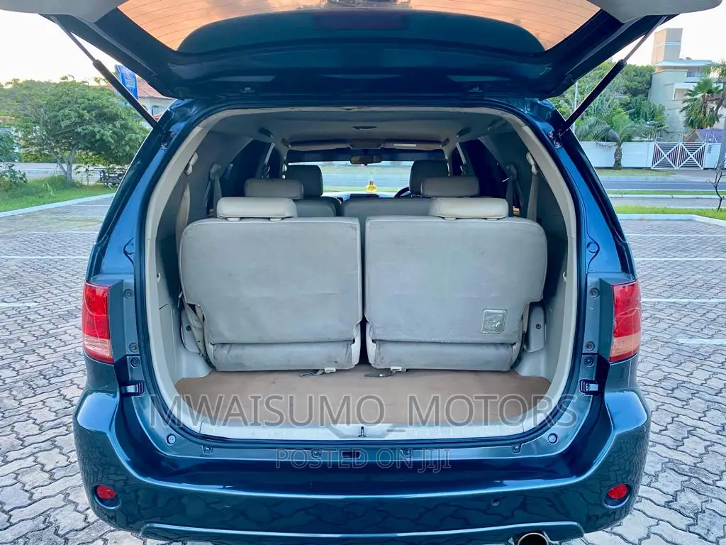Toyota Fortuner 2007 Gray