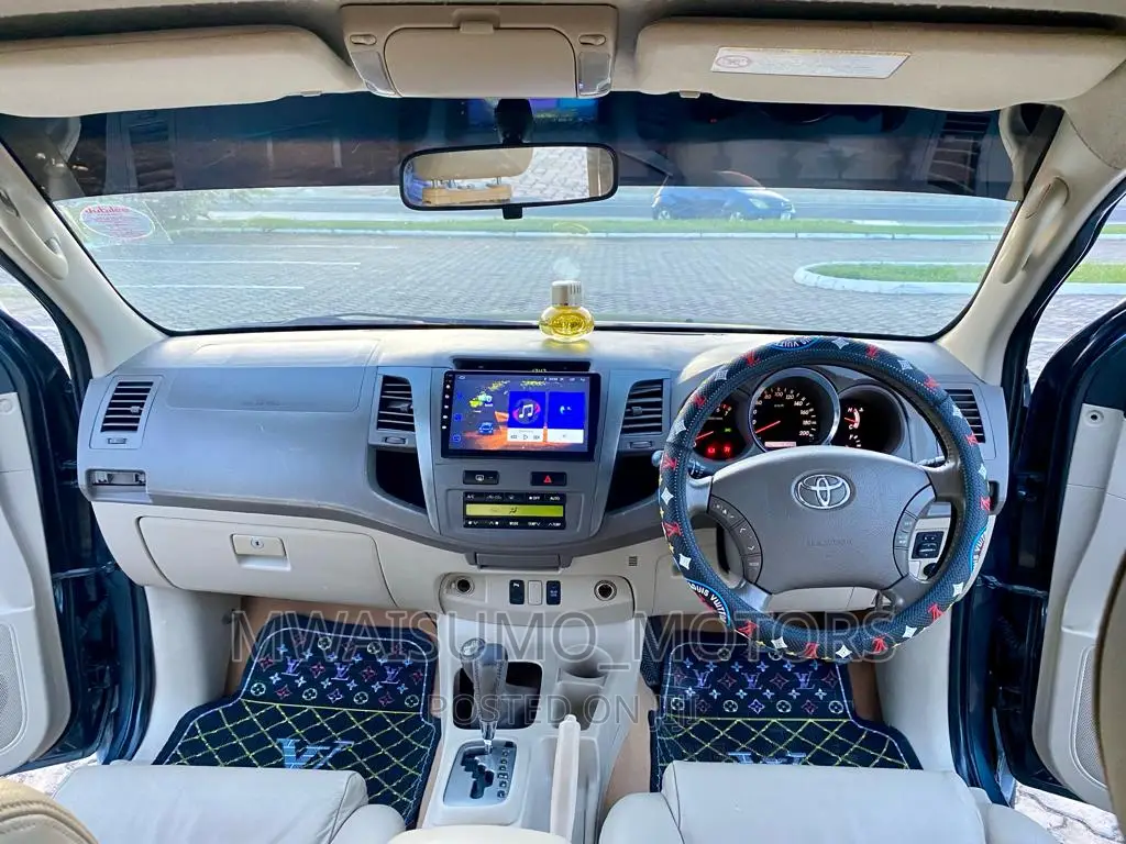 Toyota Fortuner 2007 Gray
