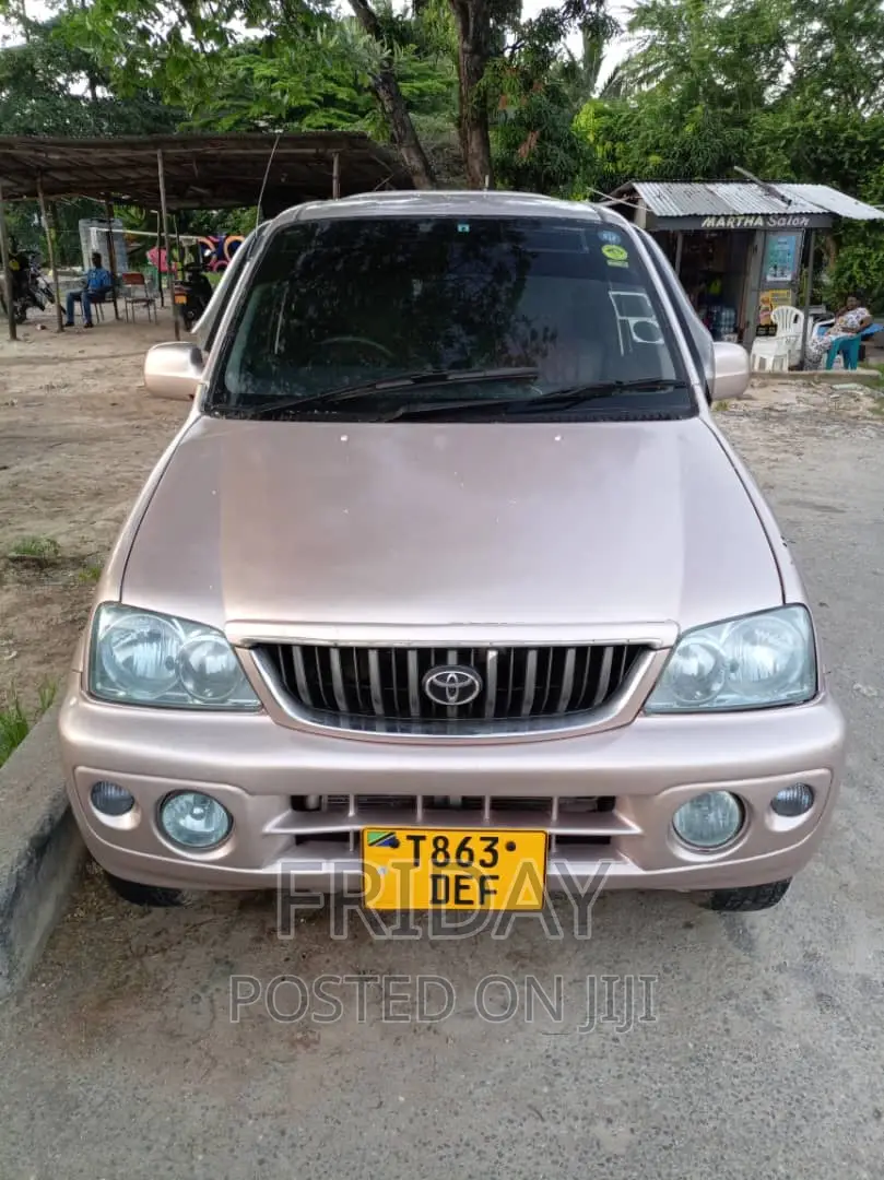 Toyota Cami 2004 Gold