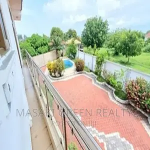 4bdrm House in Ununio Beach, Kunduchi for sale