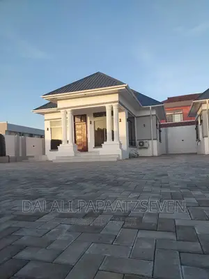 2bdrm Apartment in Dalalipapaatzseven, Bunju for rent