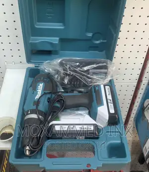 Makita Cordless Drill With 2 Batteries Case