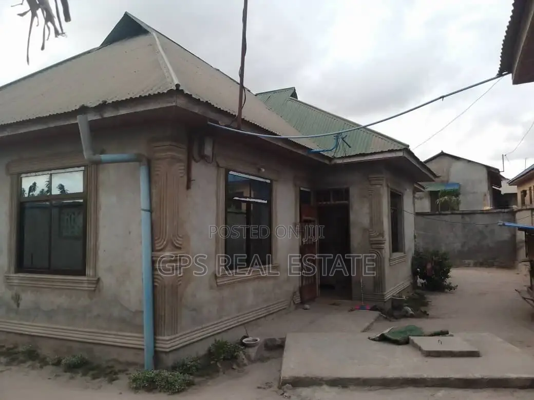 3bdrm House in Msongola, Ilala for sale