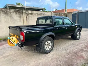 Nissan Hardbody 2007 Black
