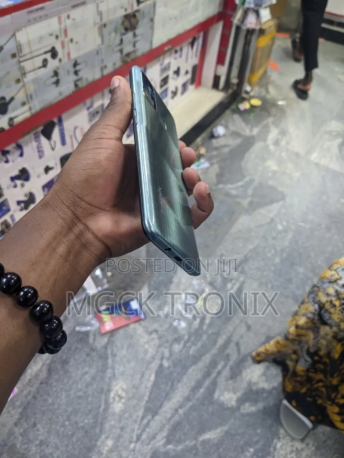 Infinix Hot 10 Play 32 GB Green